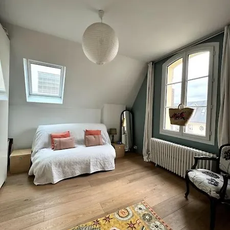 Holiday home Charming Family To Rent For Holidays & Only 10 Mins To Paris Colombes (Hauts-de-Seine)